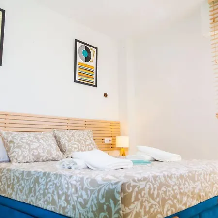 El Faro Puerto Primera Linea De Playa Dénia